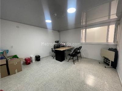Casa de 5 alcobas en venta en Las Villas, Bogotá, 716 m² · foto 15 de 20
