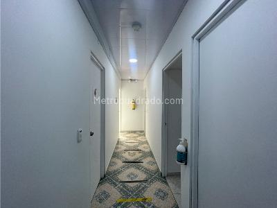 Casa de 5 alcobas en venta en Las Villas, Bogotá, 716 m² · foto 18 de 20