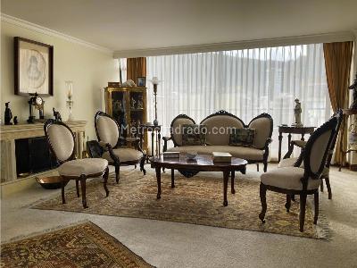 Apartamento de 4 alcobas en venta en Santa Barbara, Bogotá, 243 m² · foto 2 de 20