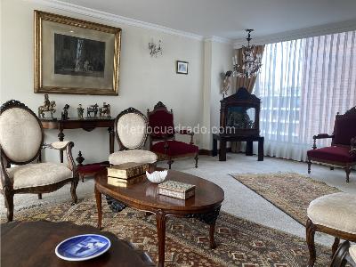 Apartamento de 4 alcobas en venta en Santa Barbara, Bogotá, 243 m² · foto 3 de 20