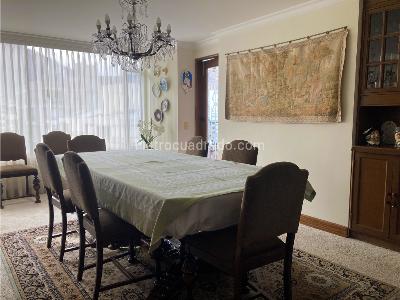 Apartamento de 4 alcobas en venta en Santa Barbara, Bogotá, 243 m² · foto 6 de 20