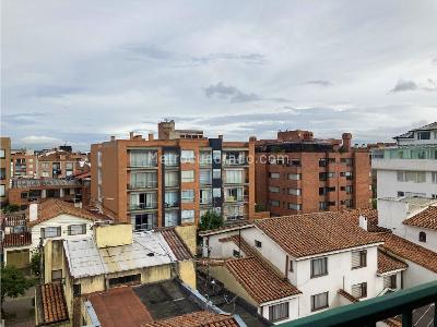 Apartamento de 4 alcobas en venta en Santa Barbara, Bogotá, 243 m² · foto 17 de 20