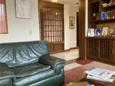 Apartamento de 4 alcobas en venta en Santa Barbara, Bogotá, 243 m² · foto 20 de 20