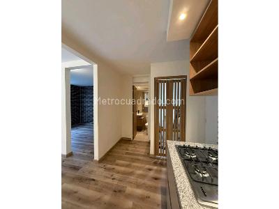 Apartaestudio en venta en Santa Fe, Bogotá, 30 m² · foto 3 de 13