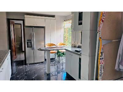 Apartamento de 4 alcobas en arriendo en Provenza, Bogotá, 209 m² · foto 18 de 20