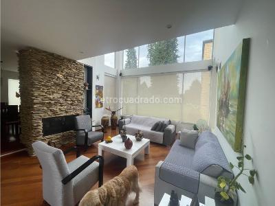 Casa de 4 alcobas en venta en San Simon, Bogotá, 1600 m² · foto 3 de 20