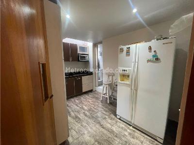 Casa de 3 alcobas en venta en Chico Navarra, Bogotá, 185 m² · foto 7 de 20