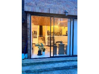 Casa de 3 alcobas en venta en Chico Navarra, Bogotá, 185 m² · foto 10 de 20