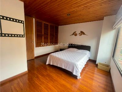 Casa de 3 alcobas en venta en Chico Navarra, Bogotá, 185 m² · foto 14 de 20