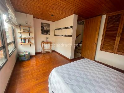 Casa de 3 alcobas en venta en Chico Navarra, Bogotá, 185 m² · foto 15 de 20