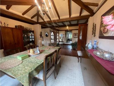 Casa de 5 alcobas en venta en Guaymaral, Bogotá, 1400 m² · foto 5 de 20