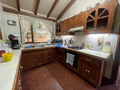 Casa de 5 alcobas en venta en Guaymaral, Bogotá, 1400 m² · foto 8 de 20