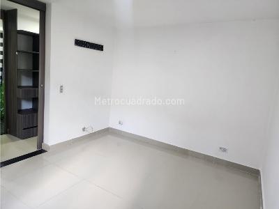 Apartamento de 3 alcobas en venta en El Trapiche, Bello, 58 m² · foto 7 de 12