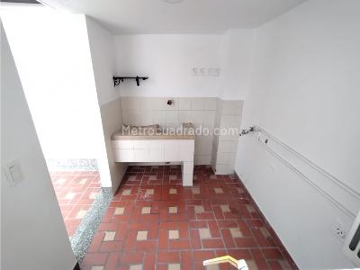 Apartamento de 4 alcobas en venta en Laureles, Medellín, 127 m² · foto 11 de 20