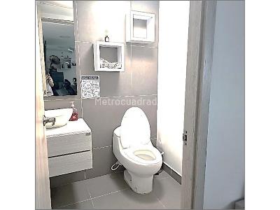 Casa de 5 alcobas en venta en Conquistadores, Medellín, 363 m² · foto 7 de 20
