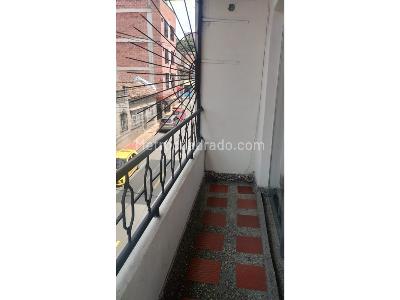 Casa de 5 alcobas en venta en Boston, Medellín, 120 m² · foto 2 de 20