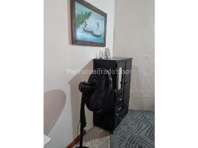 Casa de 5 alcobas en venta en Boston, Medellín, 120 m² · foto 10 de 20