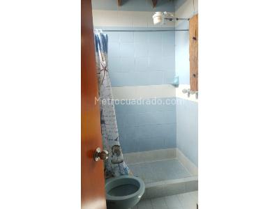 Casa de 5 alcobas en venta en Boston, Medellín, 120 m² · foto 18 de 20