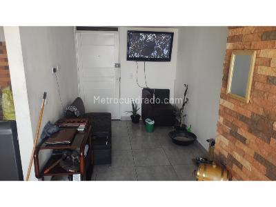 Apartamento de 3 alcobas en venta en Maria Auxiliadora, Sabaneta, 53 m² · foto 3 de 9