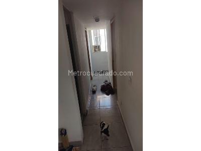 Apartamento de 3 alcobas en venta en Maria Auxiliadora, Sabaneta, 53 m² · foto 5 de 9