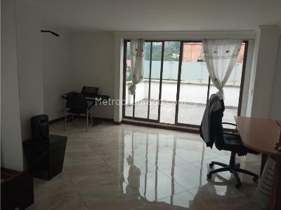 Apartamento de 5 alcobas en venta en El Tesoro, Medellín, 400 m² · foto 5 de 11