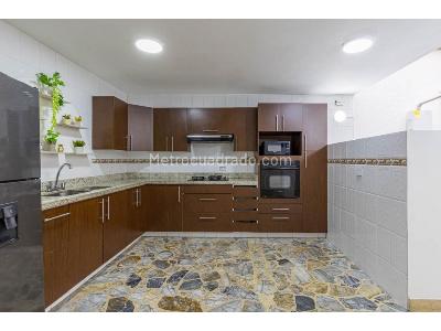 Casa de 5 alcobas en venta en Laureles, Medellín, 197 m² · foto 8 de 20