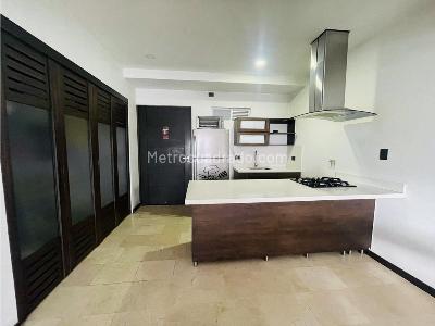 Apartamento de 3 alcobas en venta en Alto De Las Flores, Sabaneta, 100 m² · foto 2 de 11