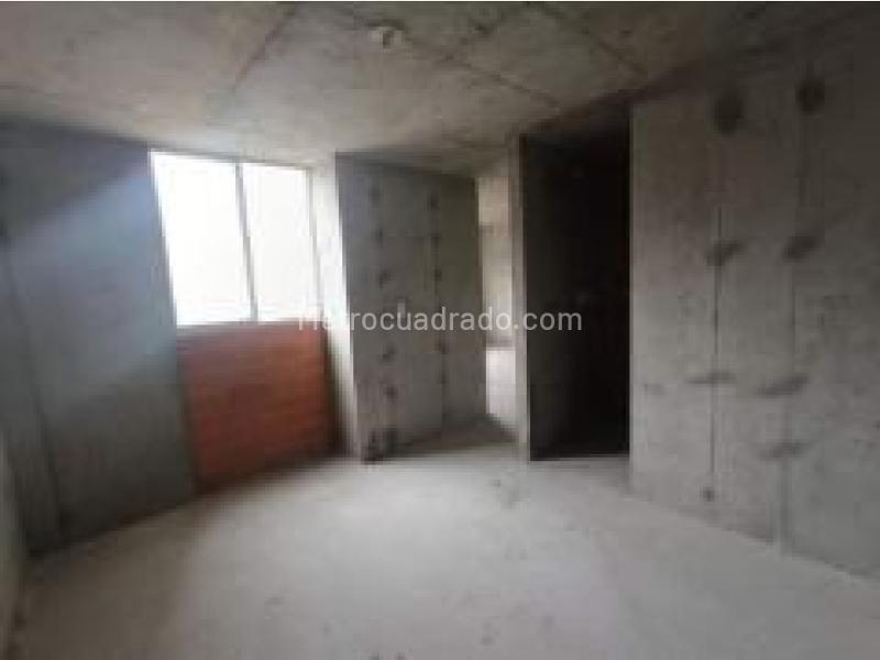 Apartment in Bello - Más