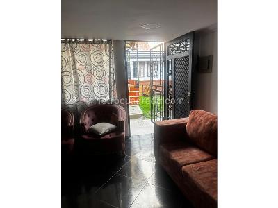 Casa de 3 alcobas en venta en Valadares, Bello, 96 m² · foto 11 de 20