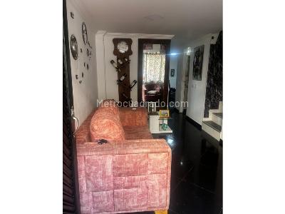 Casa de 3 alcobas en venta en Valadares, Bello, 96 m² · foto 18 de 20