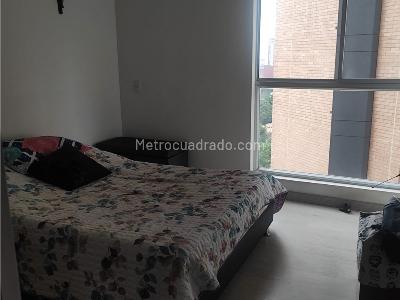 Apartamento de 3 alcobas en venta en Tres Esquinas, Sabaneta, 77 m² · foto 12 de 17