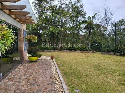 Casa de 5 alcobas en venta en El Escobero, Envigado, 600 m² · foto 11 de 20