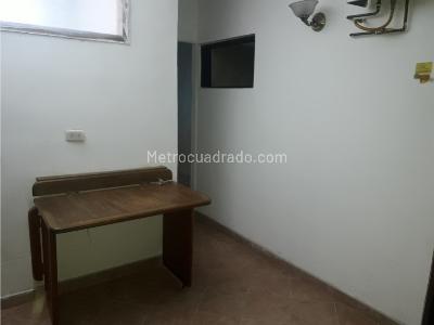 Casa de 3 alcobas en venta en El Velodromo, Medellín, 148 m² · foto 4 de 19
