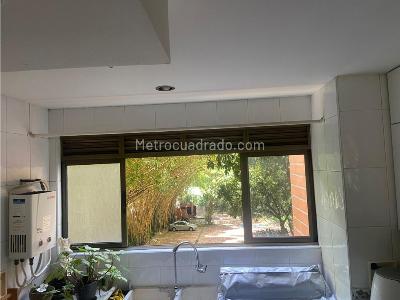 Apartamento de 3 alcobas en venta en Castropol, Medellín, 86 m² · foto 11 de 13