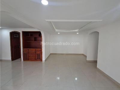 Apartamento de 3 alcobas en venta en Laureles, Medellín, 100 m² · foto 3 de 20
