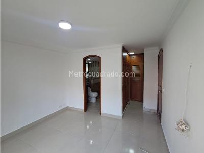 Apartamento de 3 alcobas en venta en Laureles, Medellín, 100 m² · foto 7 de 20