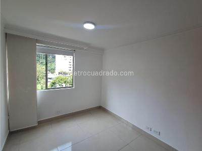 Apartamento de 3 alcobas en venta en Laureles, Medellín, 100 m² · foto 8 de 20