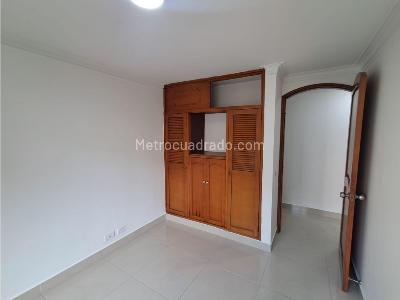 Apartamento de 3 alcobas en venta en Laureles, Medellín, 100 m² · foto 18 de 20