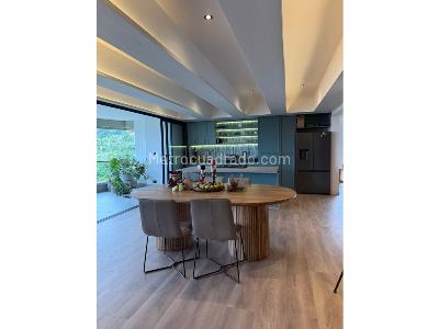 Apartamento de 4 alcobas en venta en El Poblado, Medellín, 300 m² · foto 18 de 20