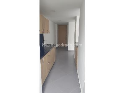 Apartamento de 3 alcobas en venta en Madera, Bello, 74 m² · foto 4 de 15