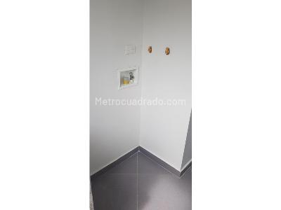 Apartamento de 3 alcobas en venta en Madera, Bello, 74 m² · foto 5 de 15