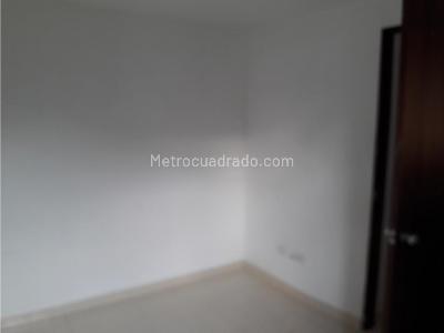 Apartamento de 2 alcobas en venta en San Martin, Bello, 37 m² · foto 6 de 15