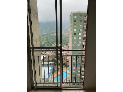Apartamento de 2 alcobas en venta en San Martin, Bello, 37 m² · foto 10 de 15