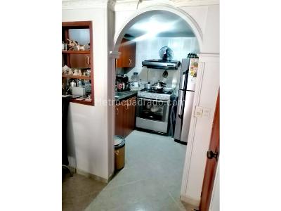 Casa de 4 alcobas en venta en Niquia, Bello, 92 m² · foto 2 de 9