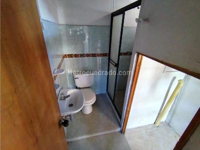 Casa de 5 alcobas en venta en Niquia, Bello, 197 m² · foto 14 de 15