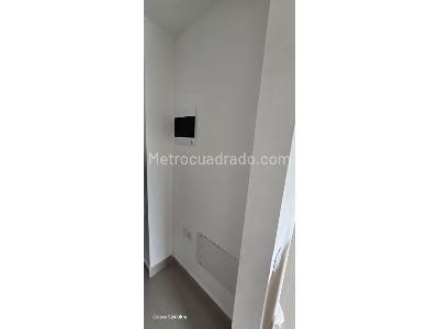 Apartamento de 3 alcobas en venta en San Jose, Sabaneta, 85 m² · foto 10 de 20