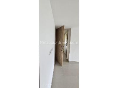 Apartamento de 3 alcobas en venta en San Jose, Sabaneta, 85 m² · foto 11 de 20