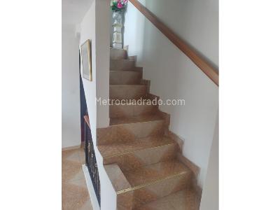 Casa de 3 alcobas en venta en Niquia, Bello, 70 m² · foto 4 de 20