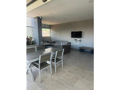 Apartamento en venta en El Poblado, Medellín · foto 3 de 16