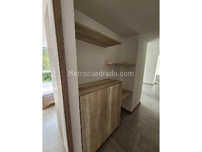 Apartamento de 3 alcobas en venta en El Chingui, Envigado, 94 m² · foto 2 de 20